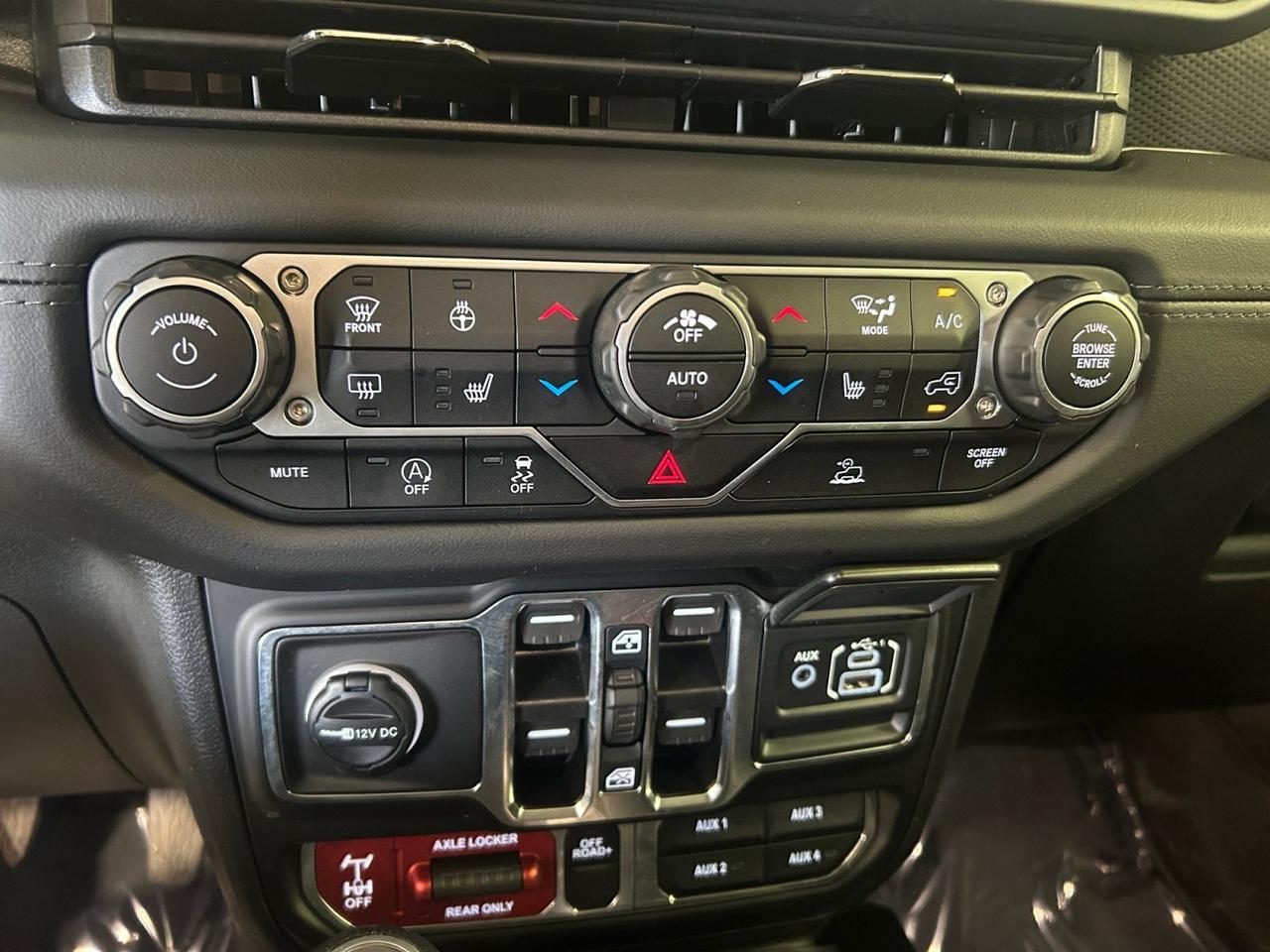 2025 Jeep Gladiator Mojave New Braunfels TX