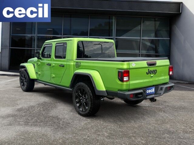 2025 Jeep Gladiator Nighthawk