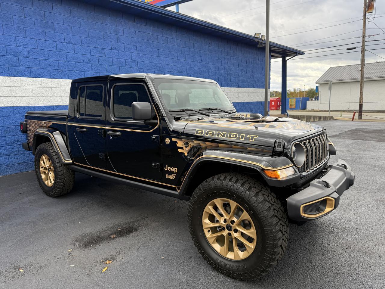 2025 Jeep Gladiator Nighthawk
