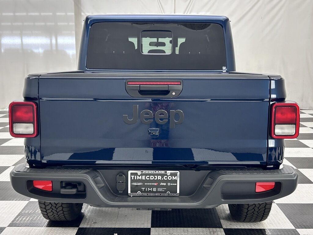 2025 Jeep Gladiator Nighthawk Portland OR
