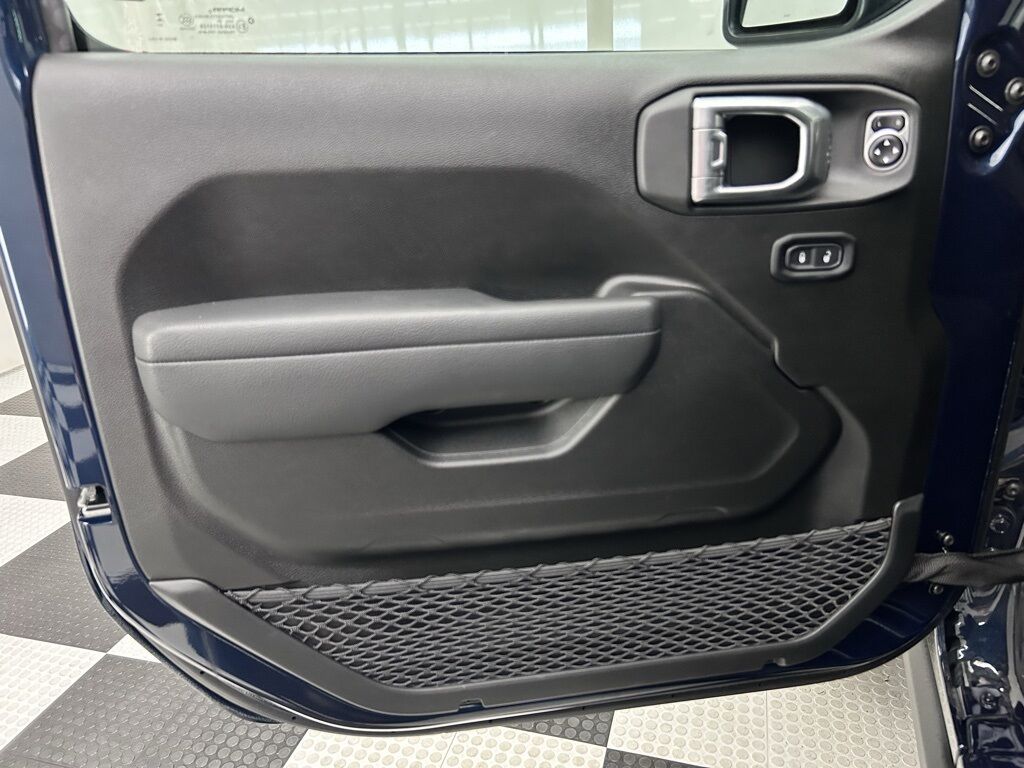 2025 Jeep Gladiator Nighthawk Portland OR