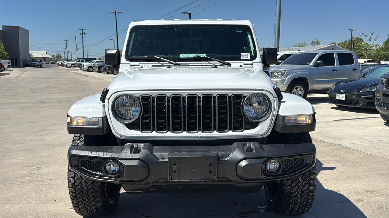2025 Jeep Gladiator Nighthawk