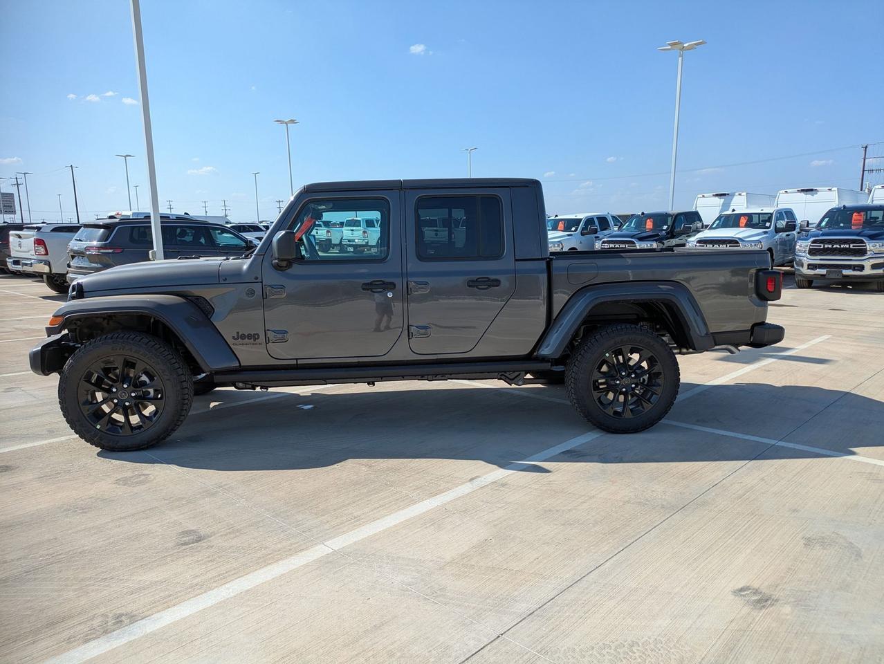 2025 Jeep Gladiator Nighthawk Castroville TX