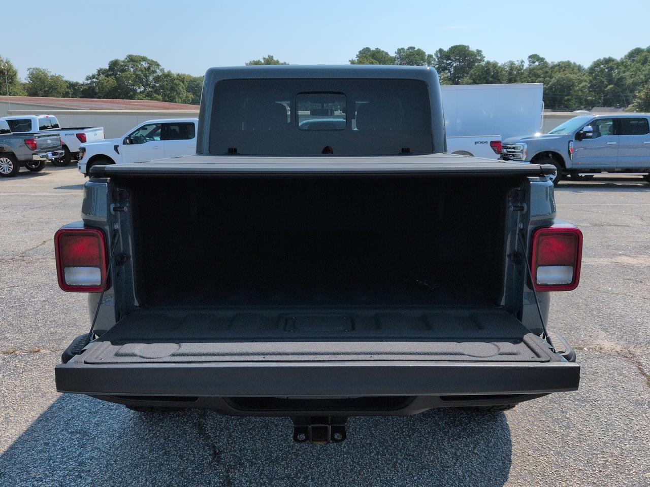 2025 Jeep Gladiator Nighthawk Winder GA