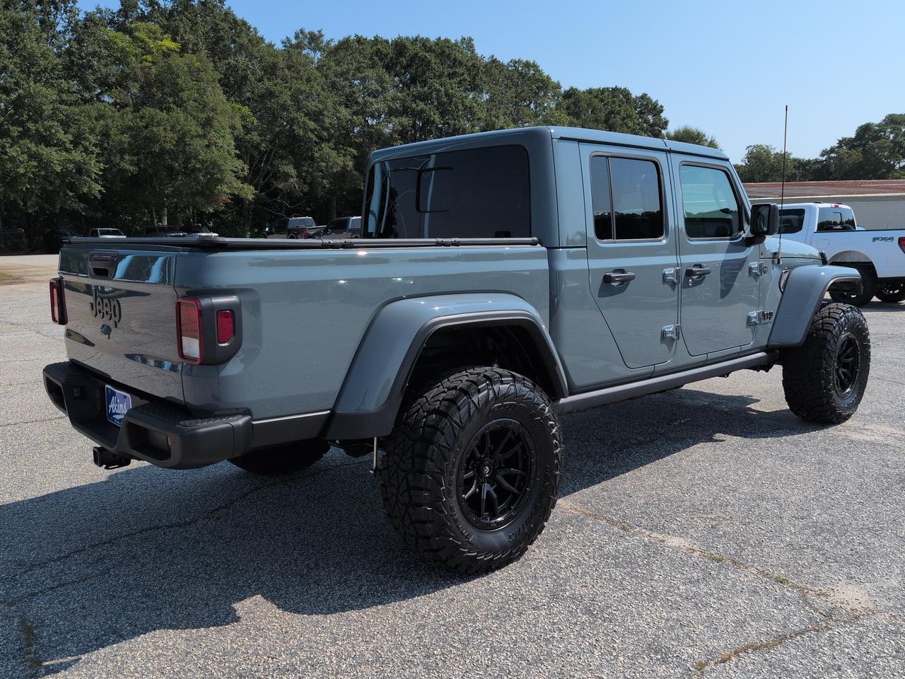2025 Jeep Gladiator Nighthawk Winder GA