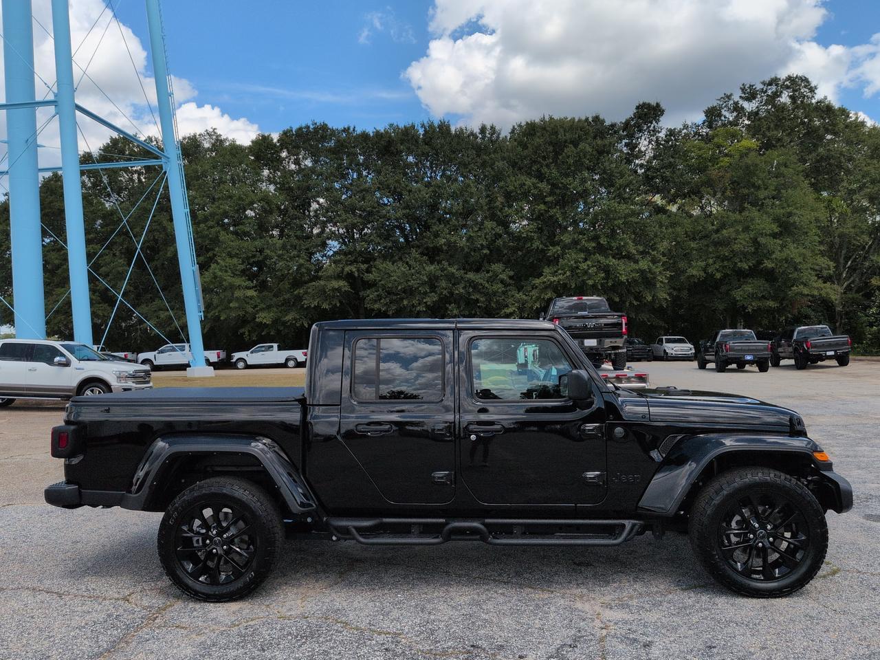 2025 Jeep Gladiator