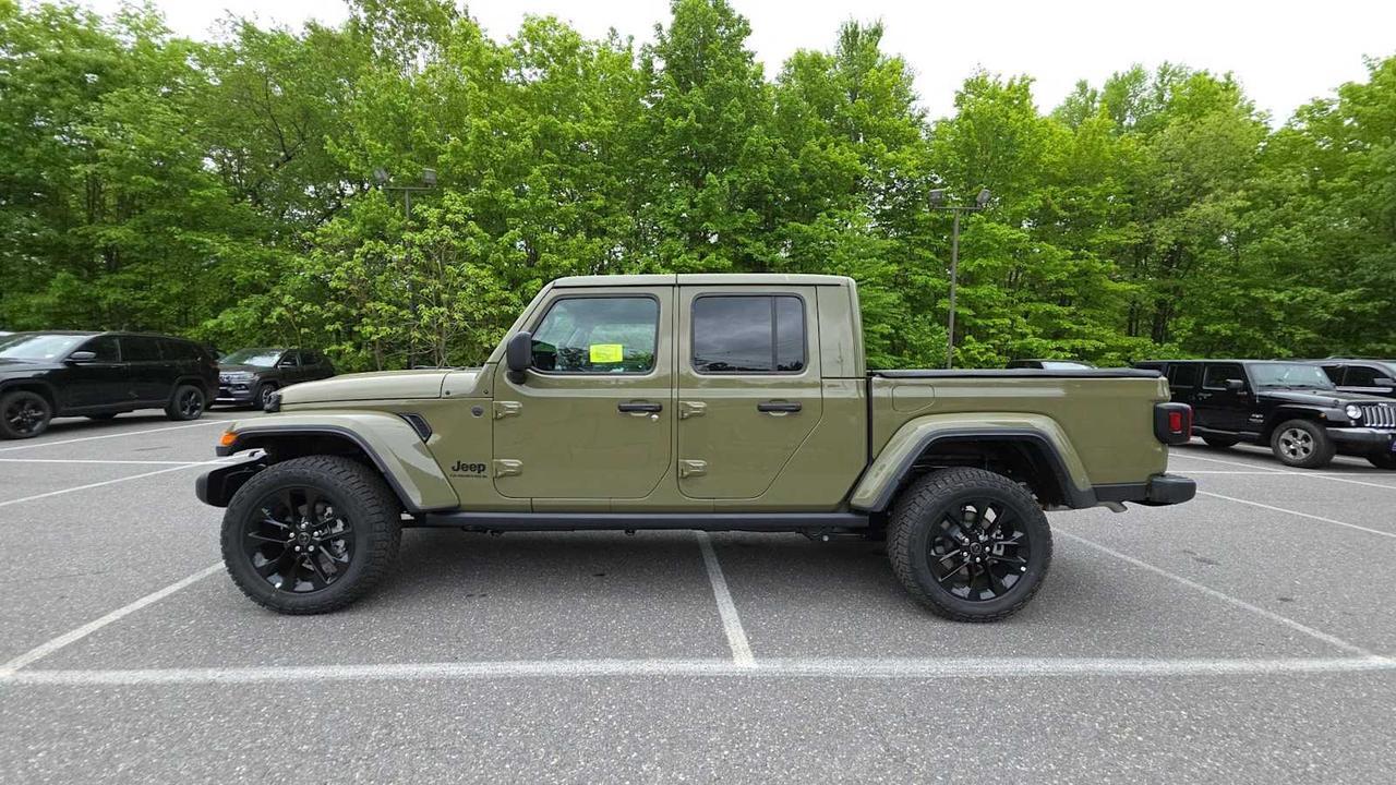 2025 Jeep Gladiator Nighthawk Hudson MA