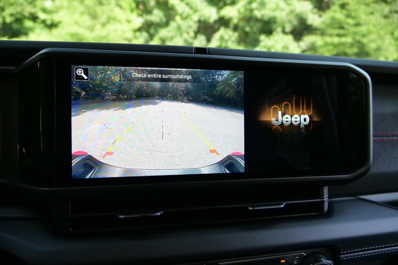 2025 Jeep Gladiator Rubicon - Photo 16
