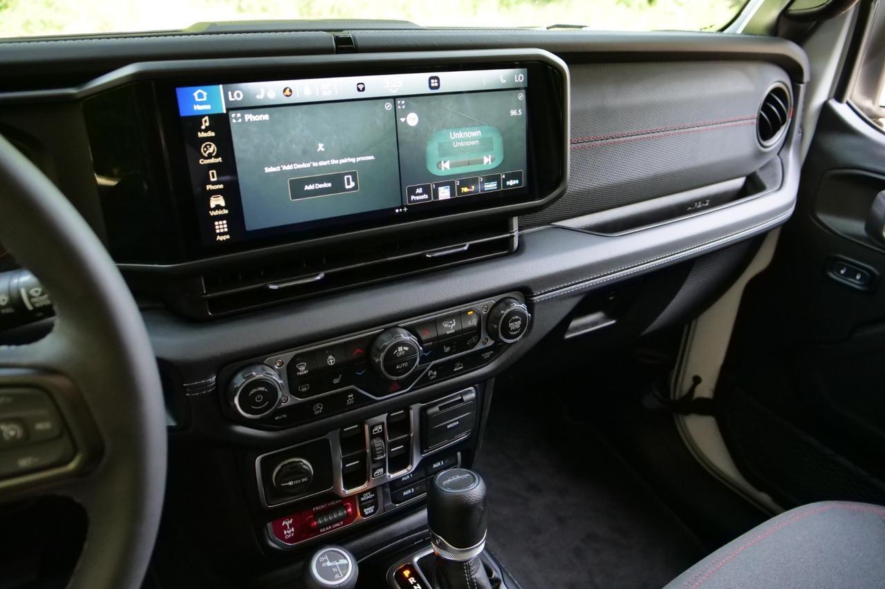 2025 Jeep Gladiator Rubicon - Photo 14