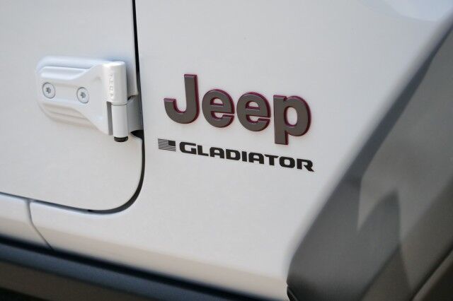 2025 Jeep Gladiator Rubicon 4X4 / Convenience Group / Heated Seats! High Point NC
