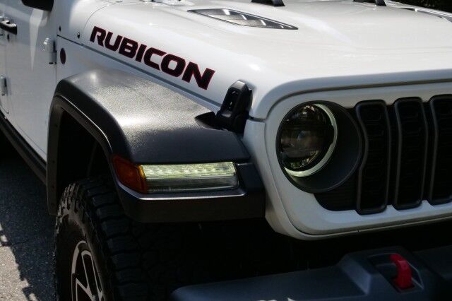 2025 Jeep Gladiator Rubicon 4X4 / Convenience Group / Heated Seats! High Point NC