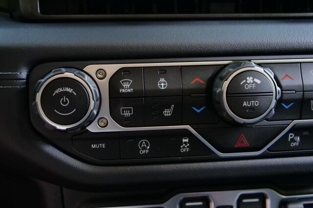 2025 Jeep Gladiator Rubicon 4X4 / Convenience Group / Heated Seats! High Point NC