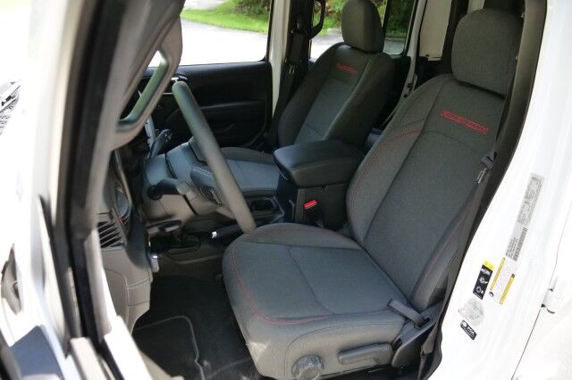 2025 Jeep Gladiator Rubicon 4X4 / Convenience Group / Heated Seats! High Point NC