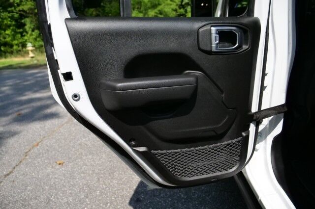 2025 Jeep Gladiator Rubicon 4X4 / Convenience Group / Heated Seats! High Point NC