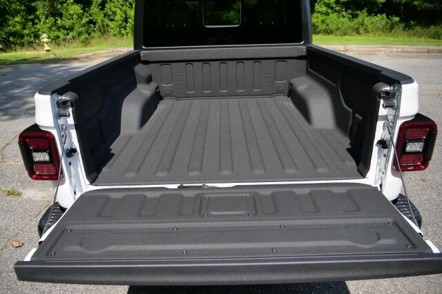2025 Jeep Gladiator Rubicon 4X4 / Convenience Group / Heated Seats! High Point NC