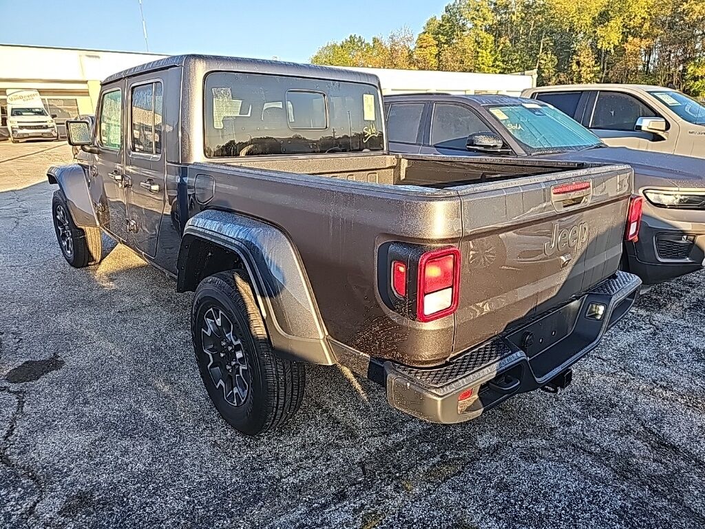 2025 Jeep Gladiator Sport Akron OH