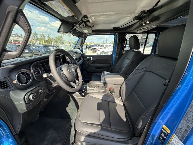 2025 Jeep Gladiator Sport Crestwood KY