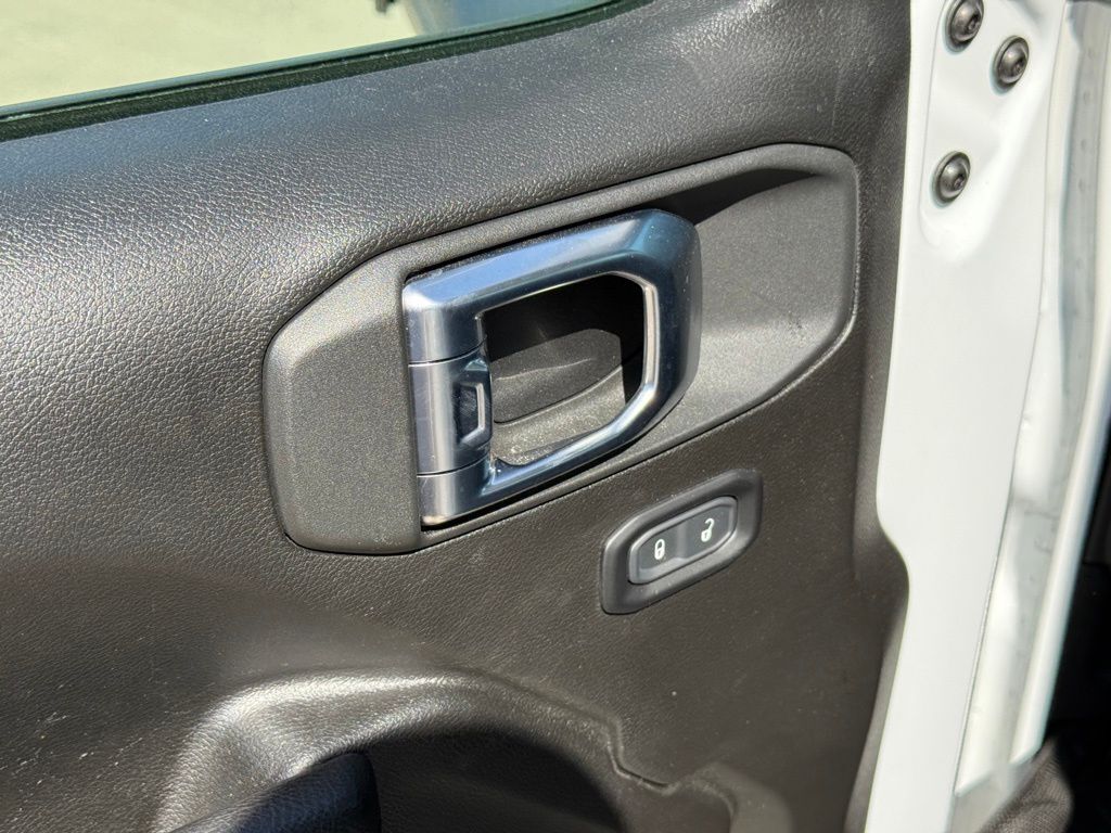 2025 Jeep Gladiator Sport Crestwood KY
