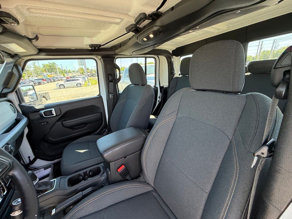 2025 Jeep Gladiator Sport Crestwood KY