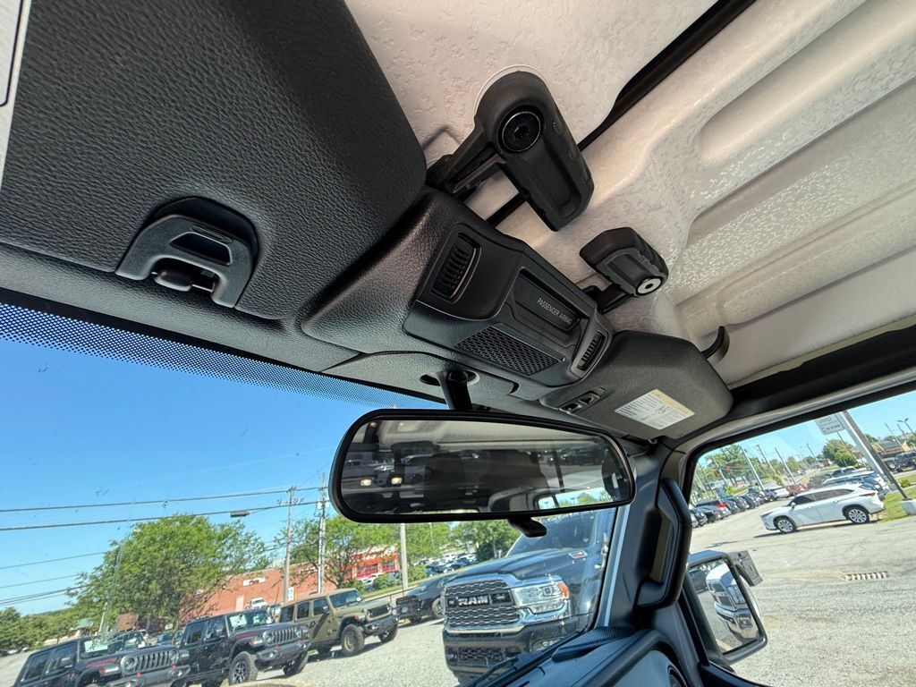 2025 Jeep Gladiator Sport Crestwood KY