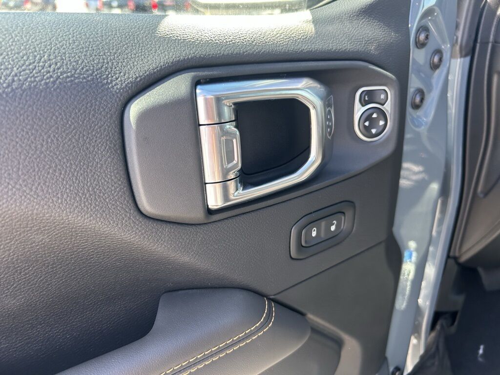 2025 Jeep Gladiator Sport Crestwood KY