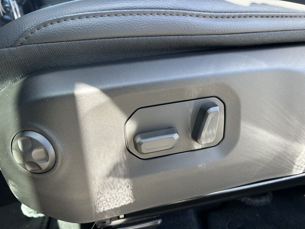 2025 Jeep Gladiator Sport Crestwood KY