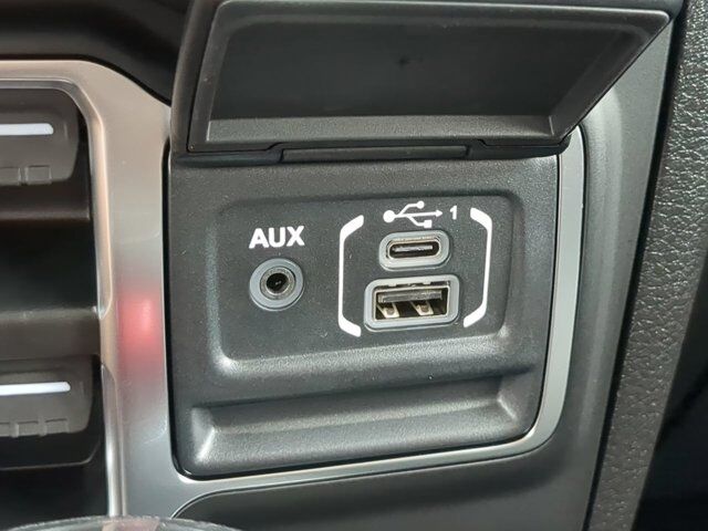 2025 Jeep Gladiator Sport Appleton WI