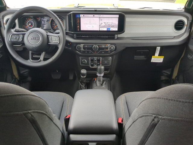 2025 Jeep Gladiator Sport Appleton WI