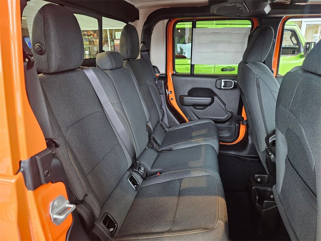 2025 Jeep Gladiator Sport Gresham OR