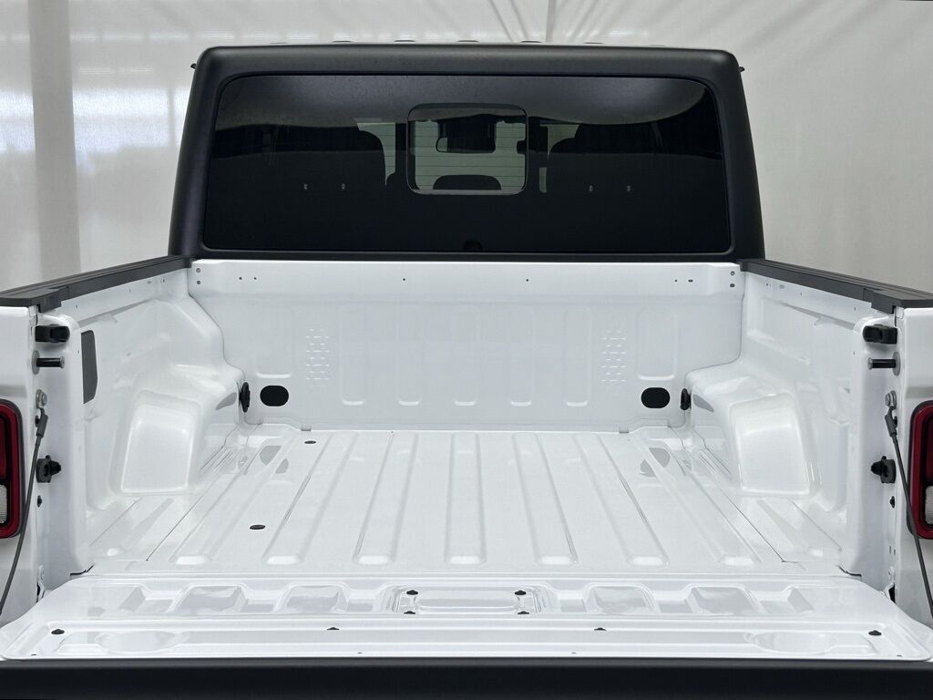 2025 Jeep Gladiator Sport Portland OR