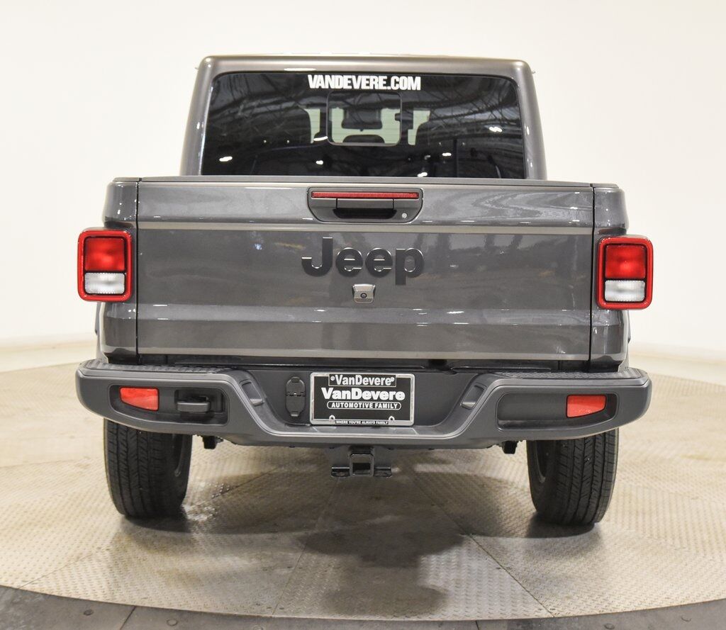 2025 Jeep Gladiator Sport S Akron OH