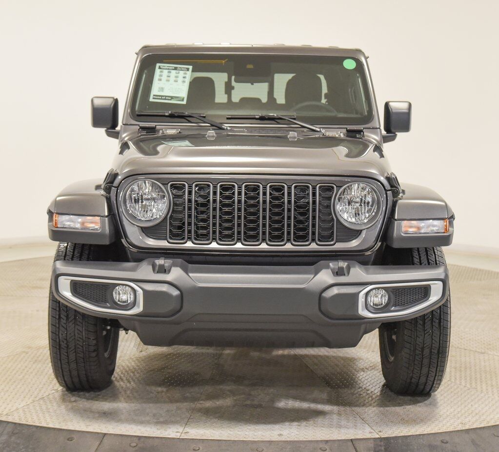 2025 Jeep Gladiator Sport S Akron OH