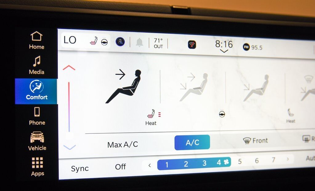 2025 Jeep Gladiator Sport S Akron OH