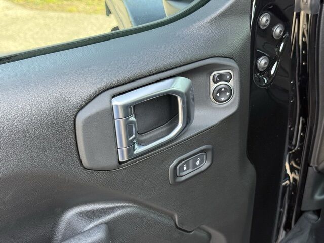 2025 Jeep Gladiator Sport S Crestwood KY