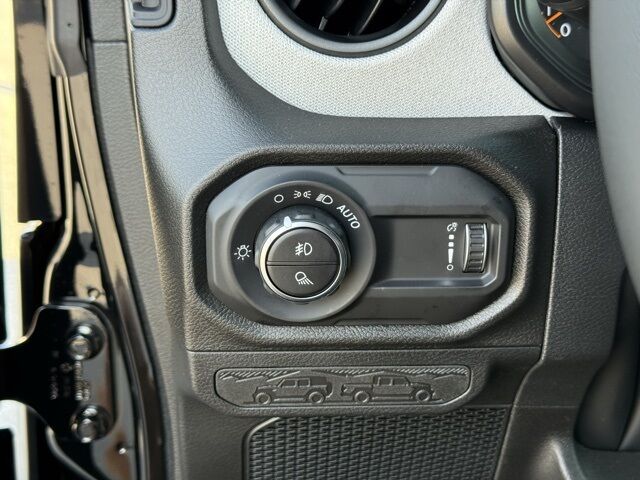 2025 Jeep Gladiator Sport S Crestwood KY