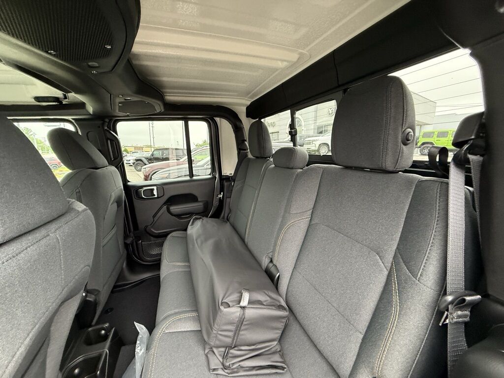 2025 Jeep Gladiator Sport S Crestwood KY