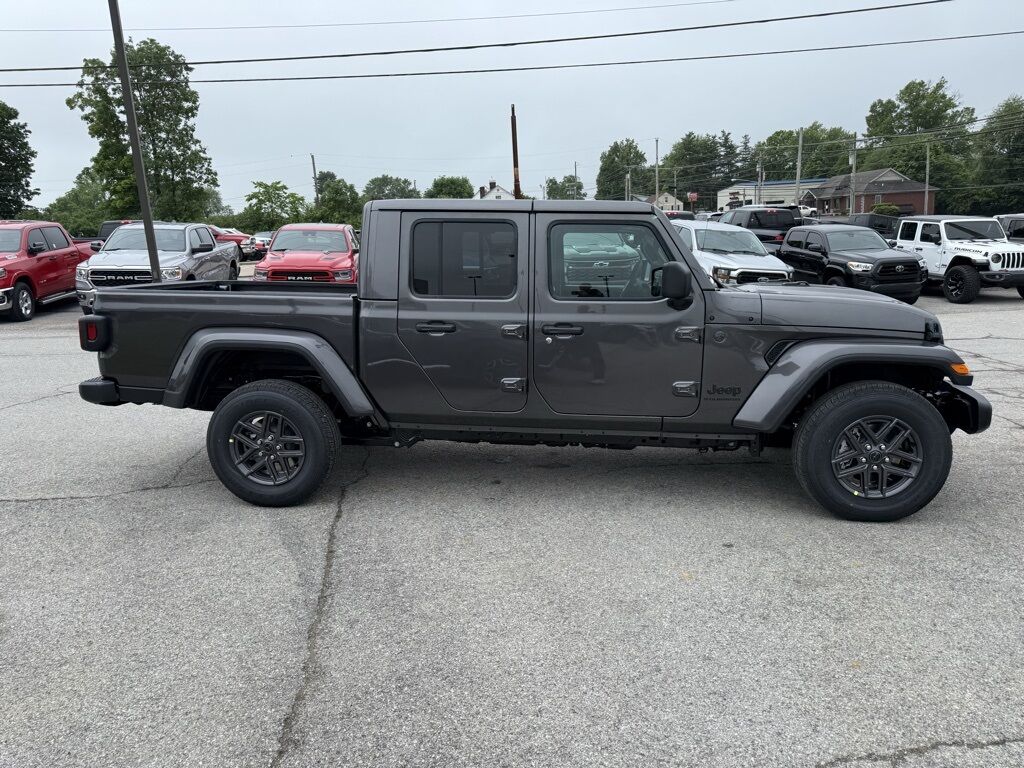 2025 Jeep Gladiator Sport S Crestwood KY