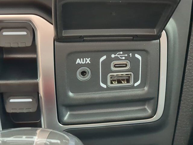 2025 Jeep Gladiator Sport S Appleton WI