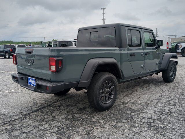 2025 Jeep Gladiator Sport S Appleton WI