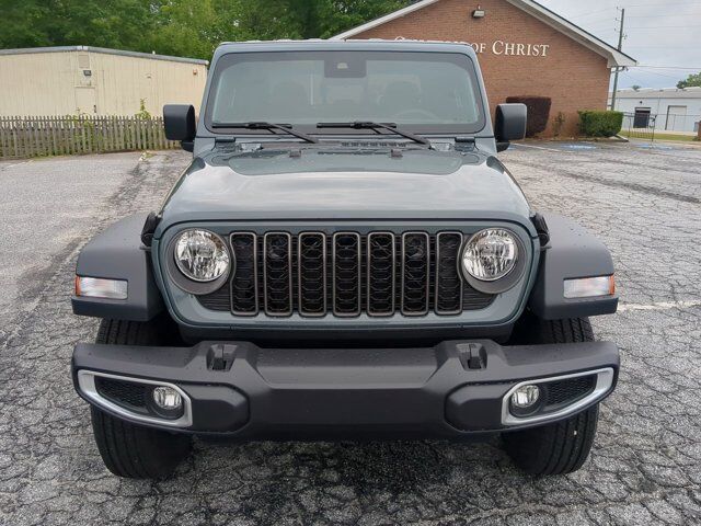 2025 Jeep Gladiator Sport S Appleton WI