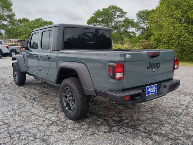 2025 Jeep Gladiator Sport S Appleton WI