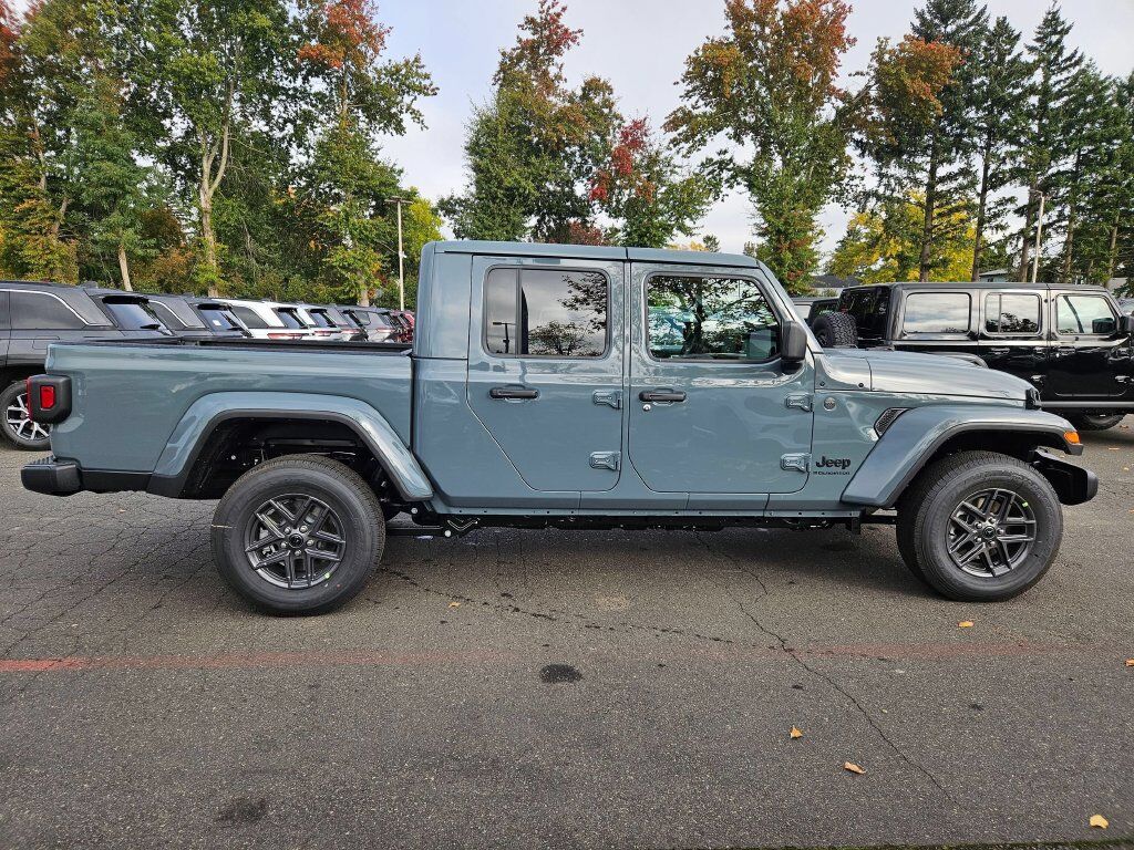 2025 Jeep Gladiator Sport S Gresham OR