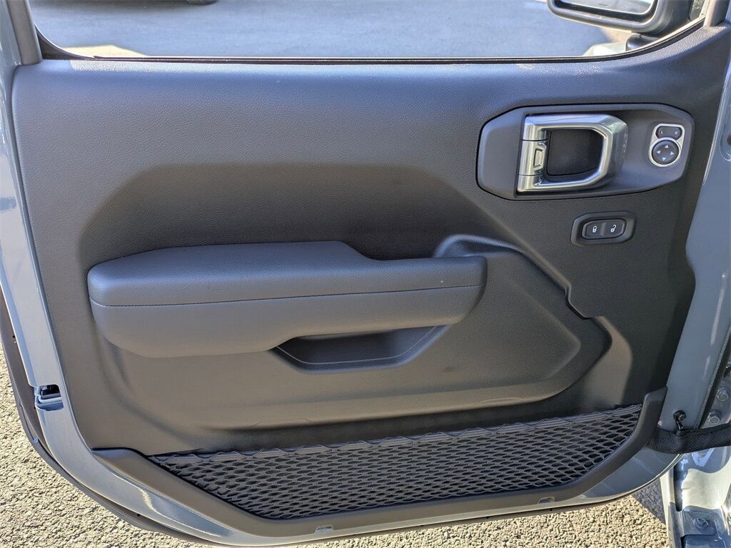 2025 Jeep Gladiator Sport S Gresham OR