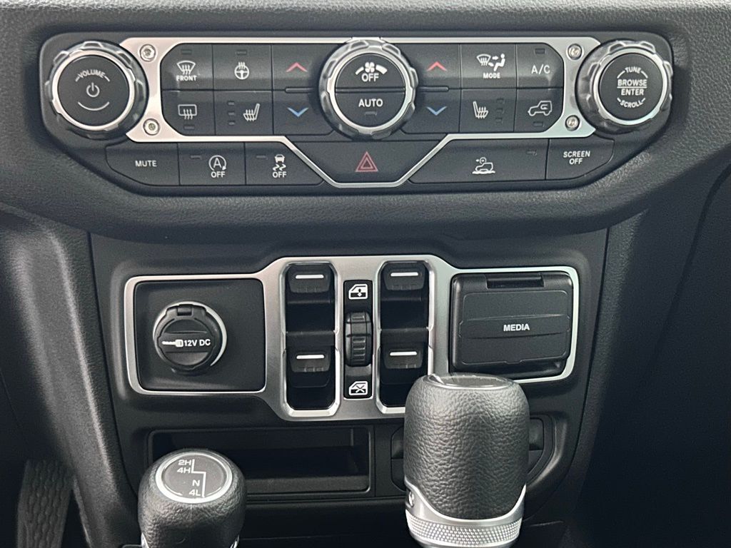 2025 Jeep Gladiator Sport S Portland OR