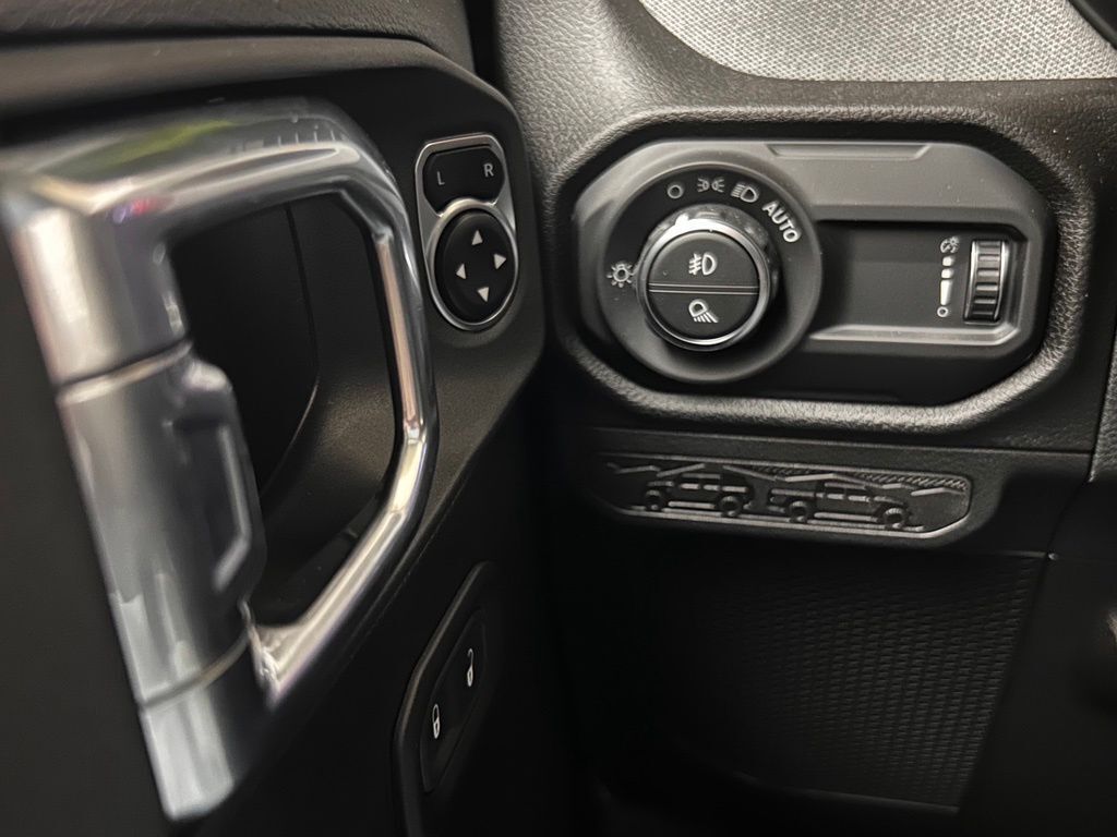 2025 Jeep Gladiator Sport S Portland OR