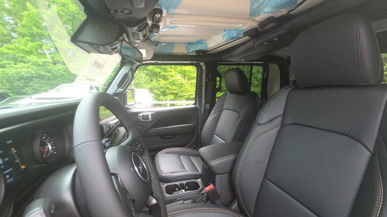 2025 Jeep Gladiator Sport S Hudson MA