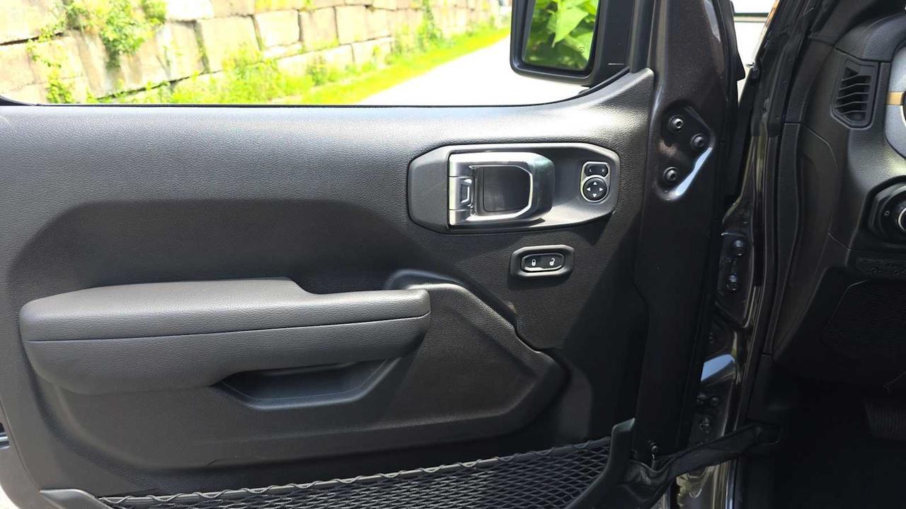 2025 Jeep Gladiator Sport S Hudson MA