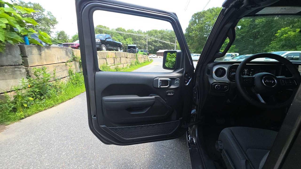 2025 Jeep Gladiator Sport S Hudson MA