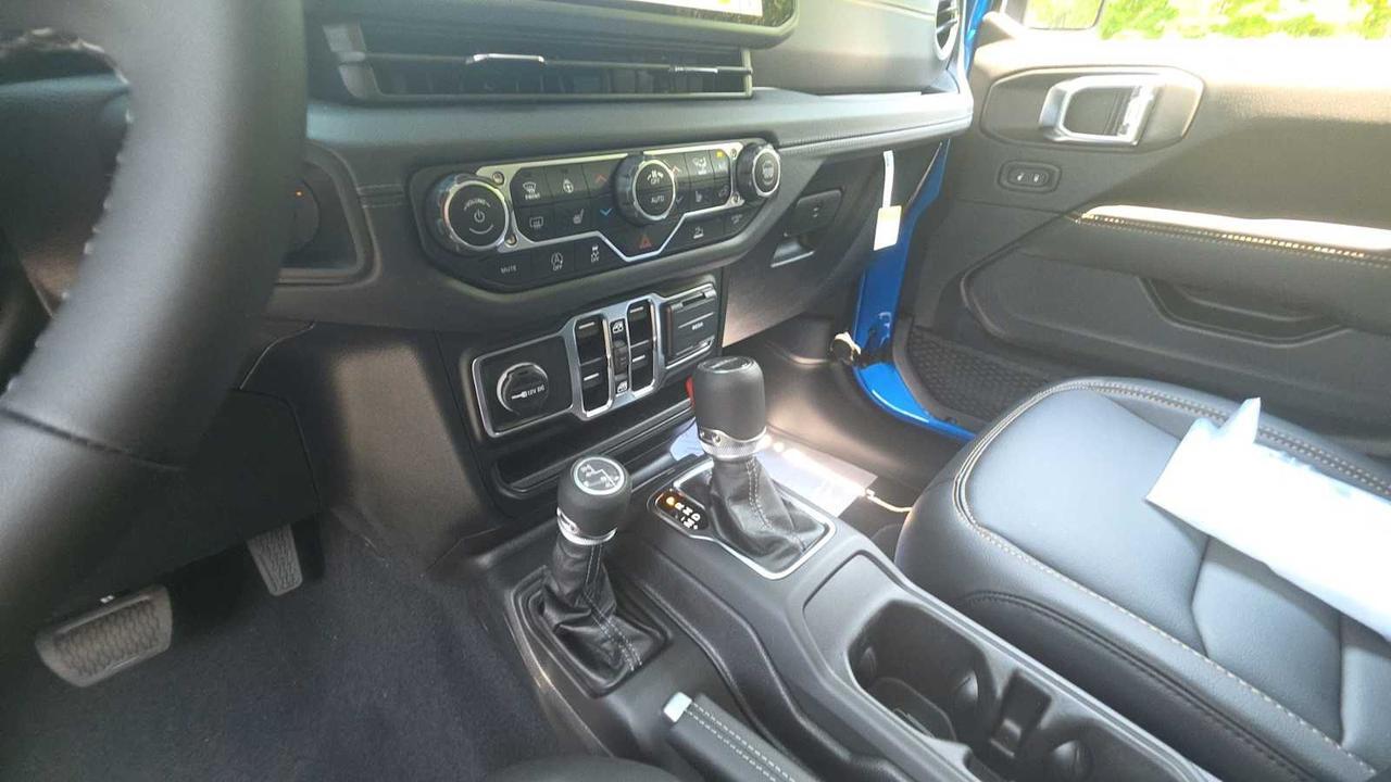 2025 Jeep Gladiator Sport S Hudson MA