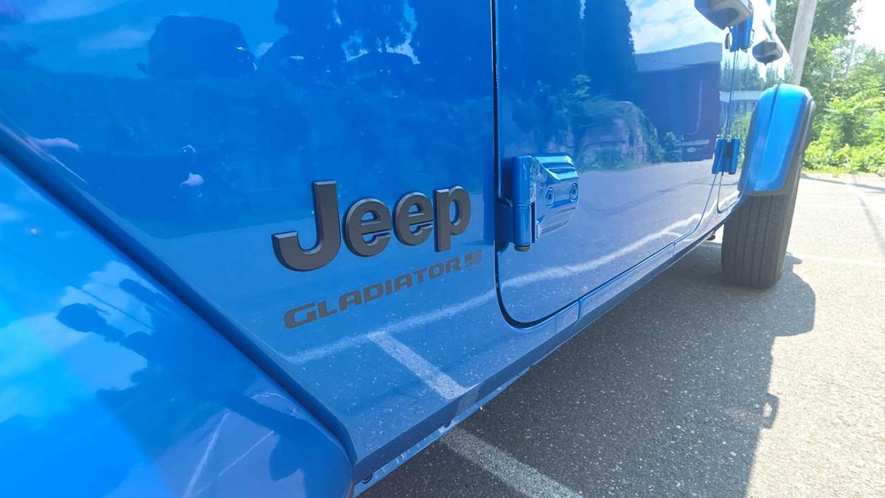 2025 Jeep Gladiator Sport S Hudson MA